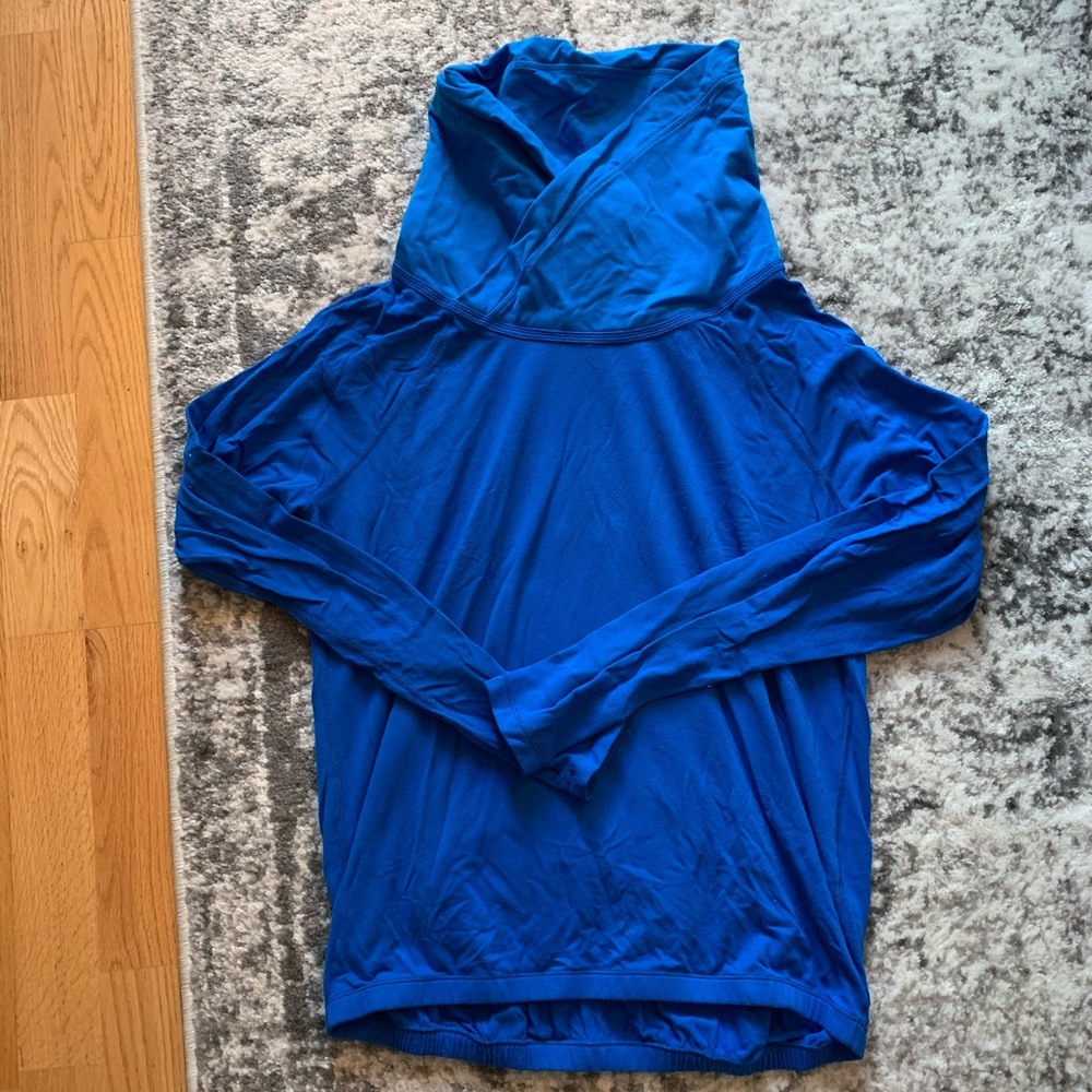 Royal blue lululemon pull over
